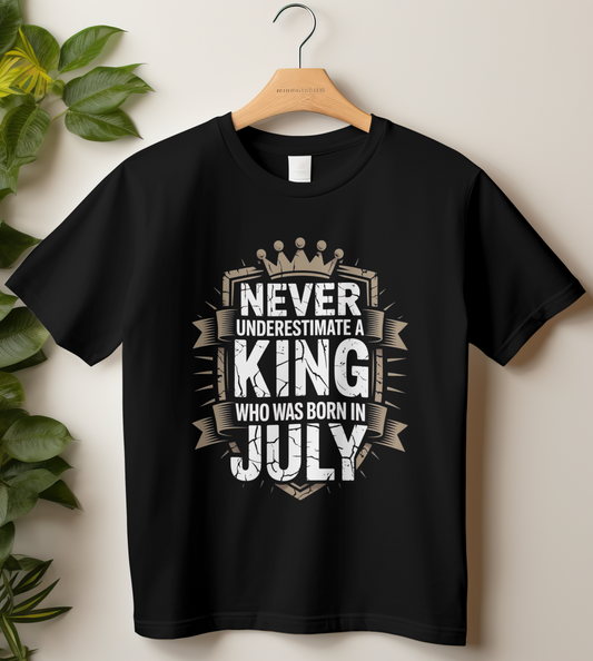 July Birthday Male Classic Crew T-Shirt (Never Underestimate a King)