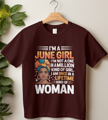 June Birthday Women's Classic T-Shirt (I'm a June Girl)